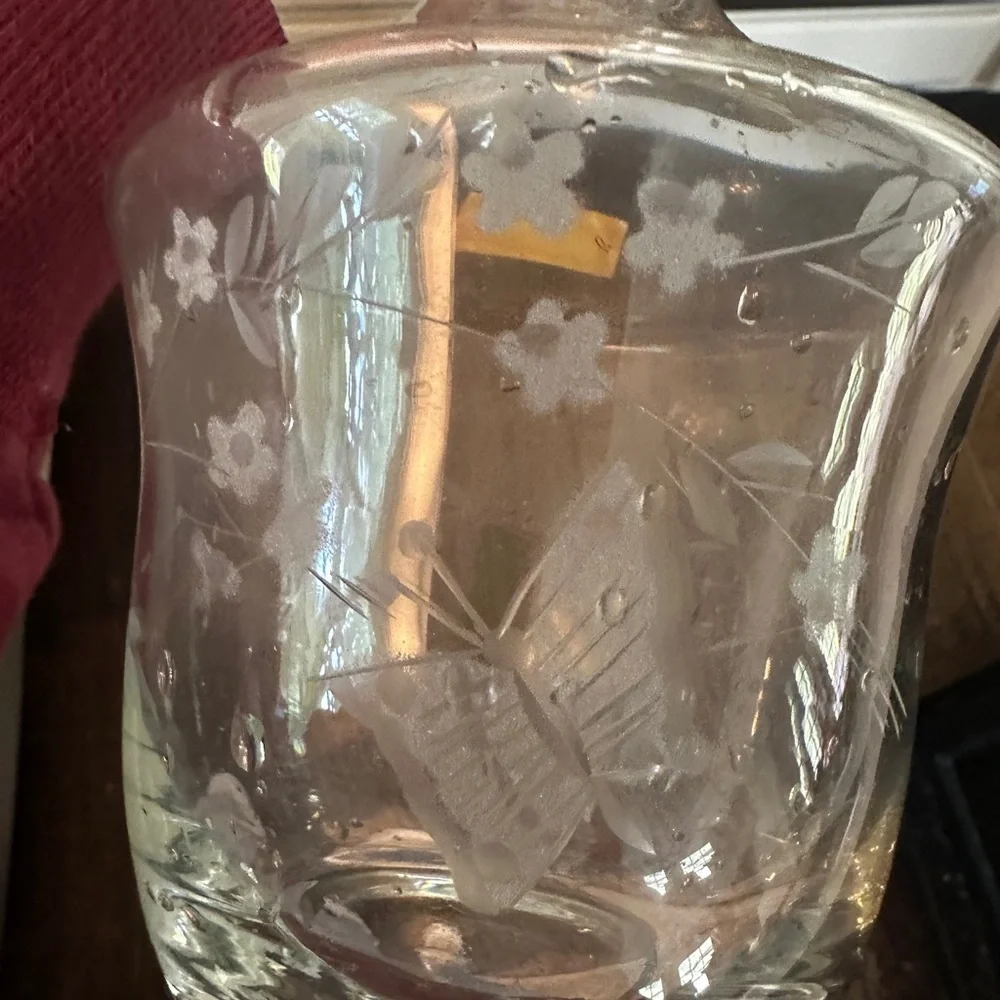 Vintage toscany Romania hand blown and etched decanter. Butterfly design
